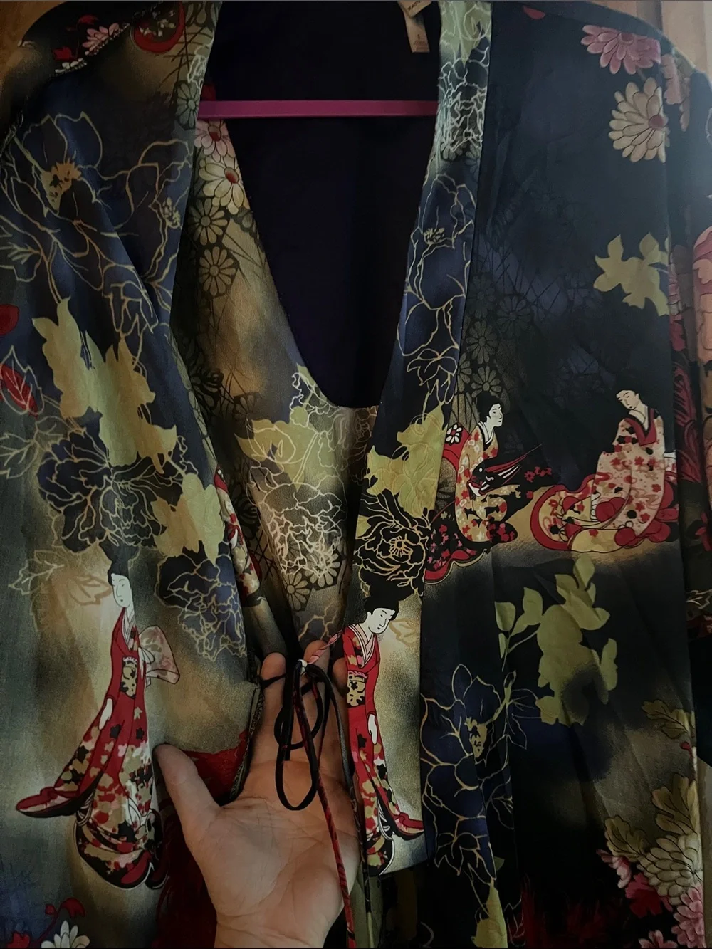 Elegant Floral Wrap Kimono Robe
